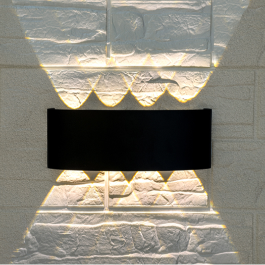 Outdoor Wall Light 220X80X45Mm