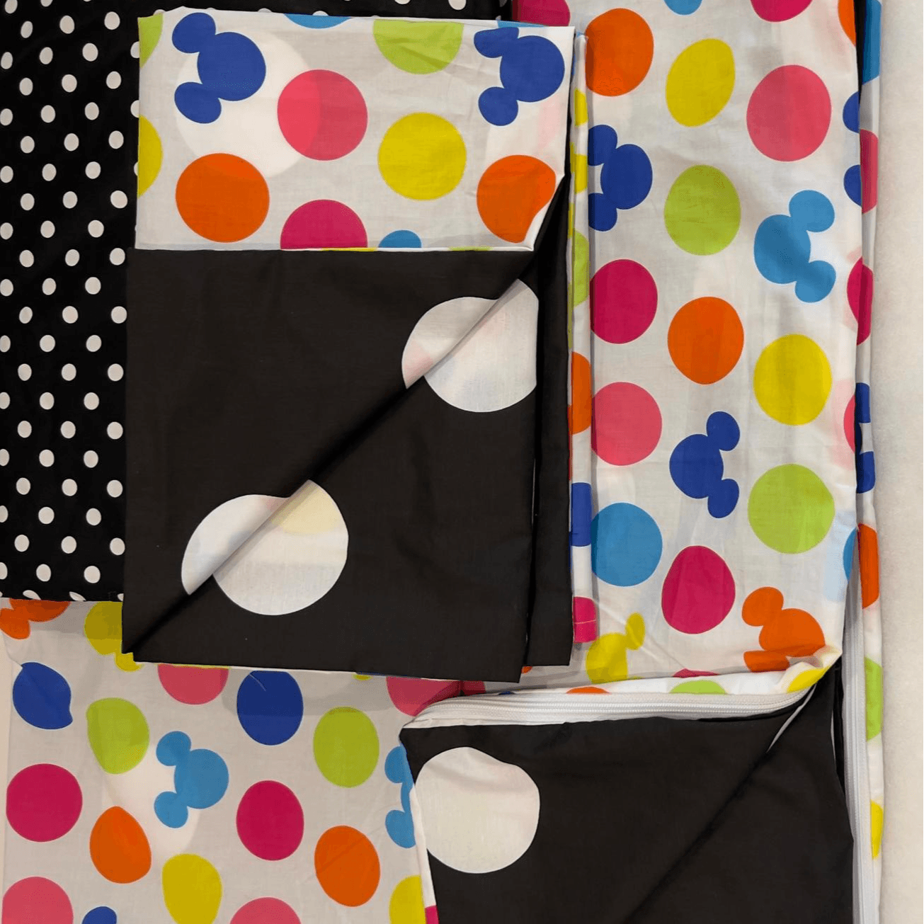 Mickey Mouse Blanket Size160X200 With 2Pillow Case