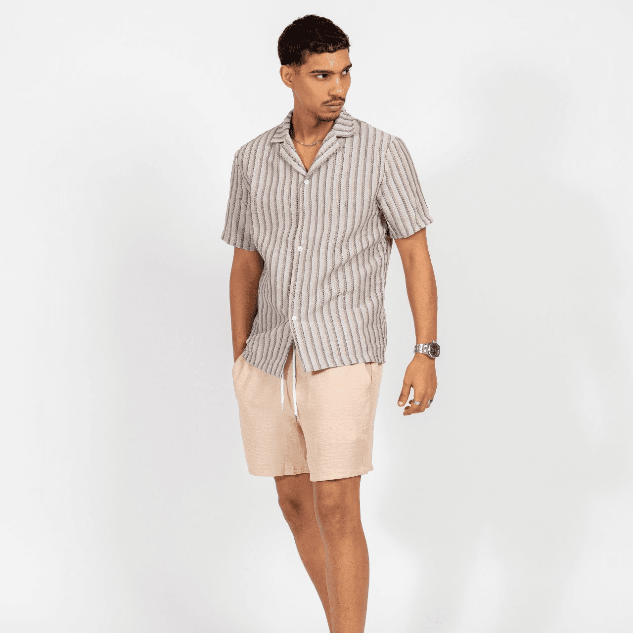 Strpped Shirt + Beige Short Xxl
