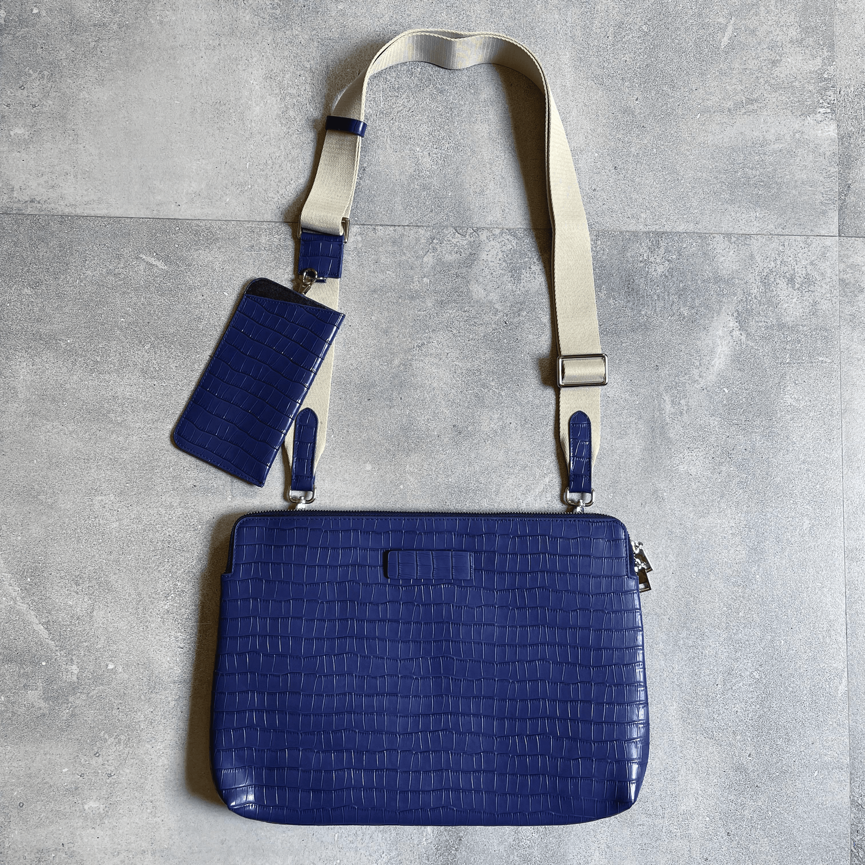 Blue  Laptop Case - The Pro 14