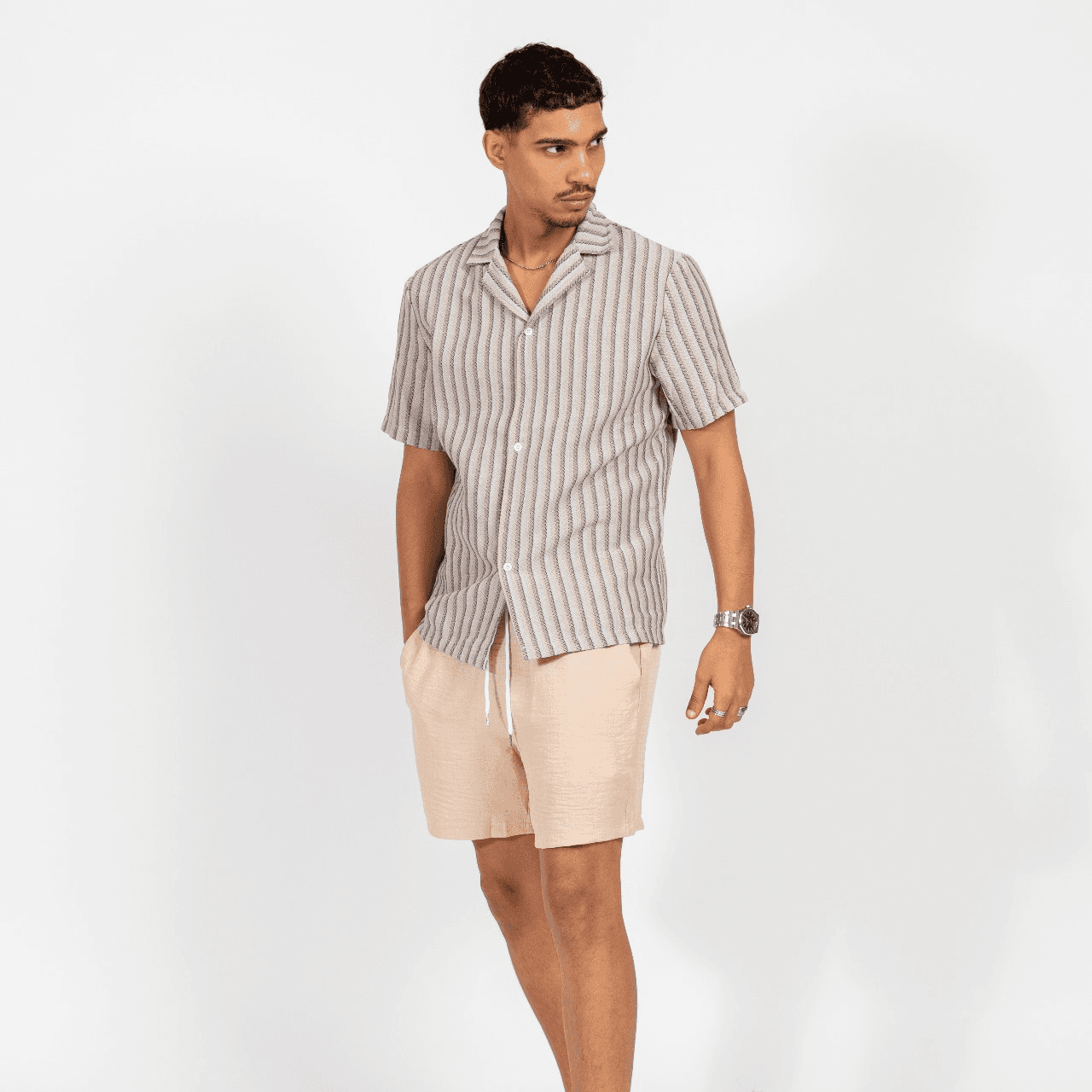 Strpped Shirt + Beige Short S