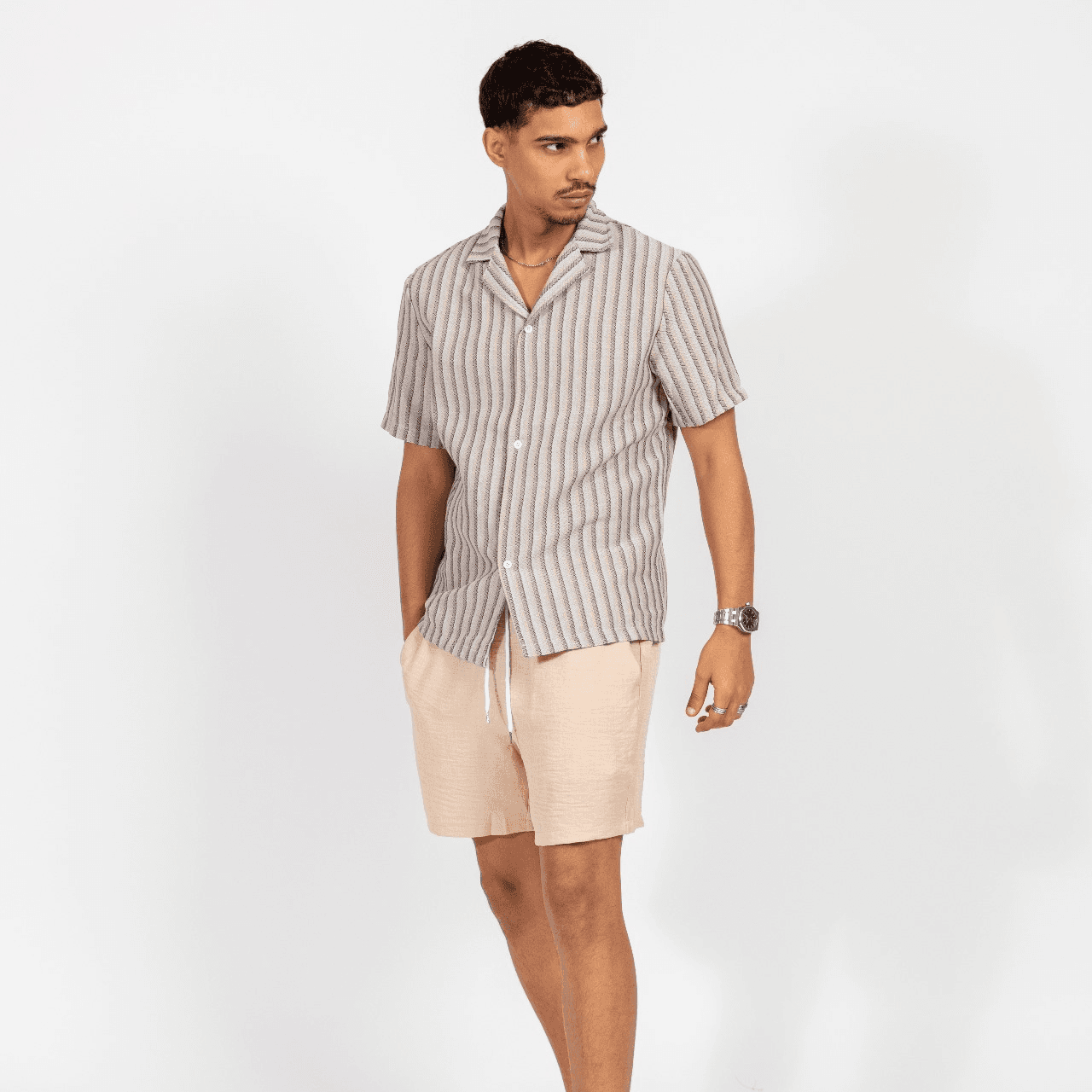Strpped Shirt + Beige Short L