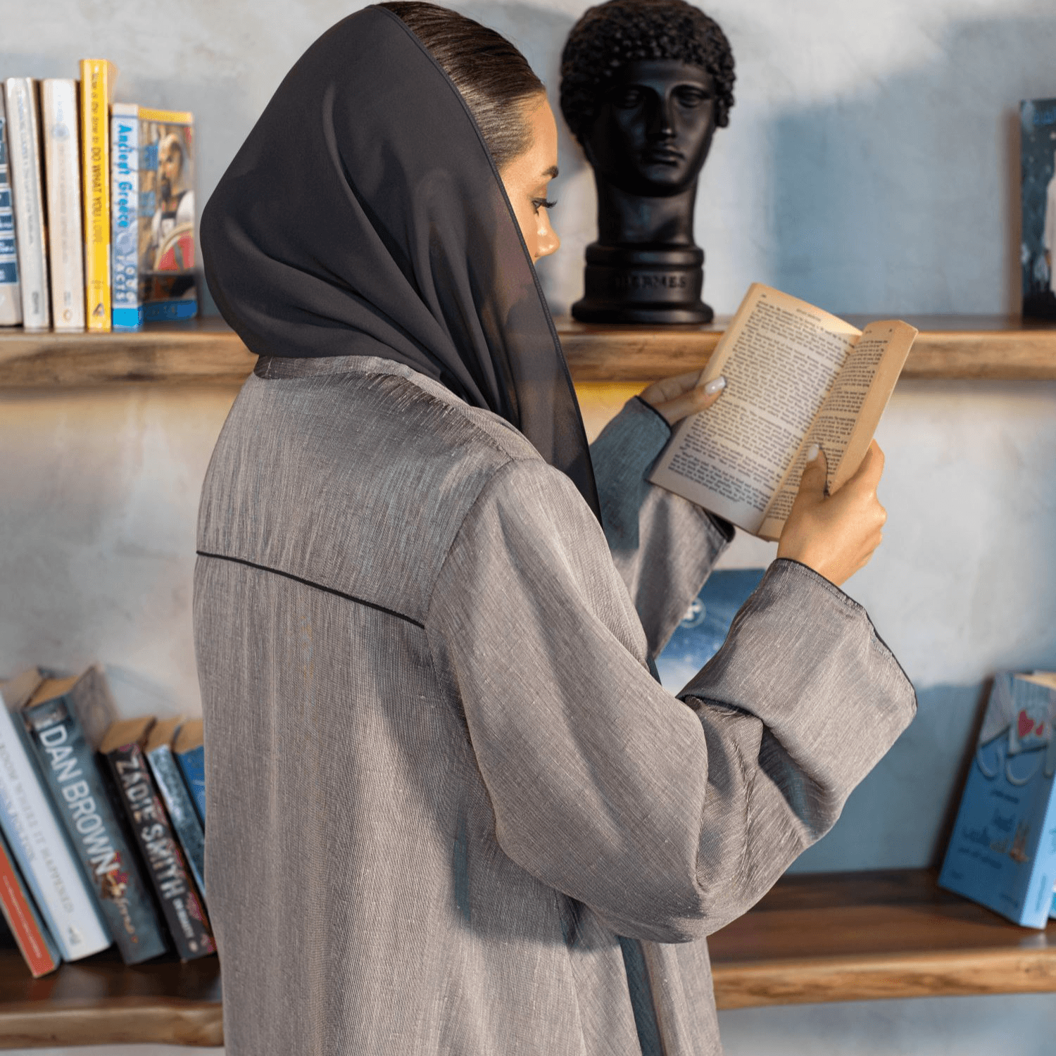 Abaya code 36 - Grey
