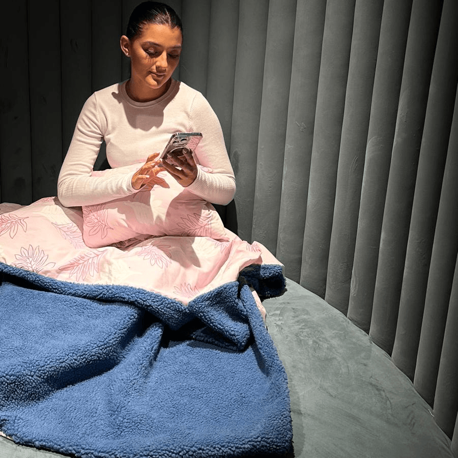 Blanket With Pillows - Blue 