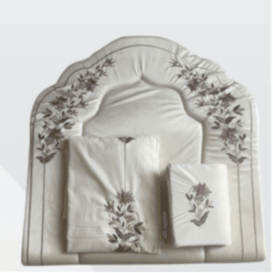 Floral embroidered prayer set