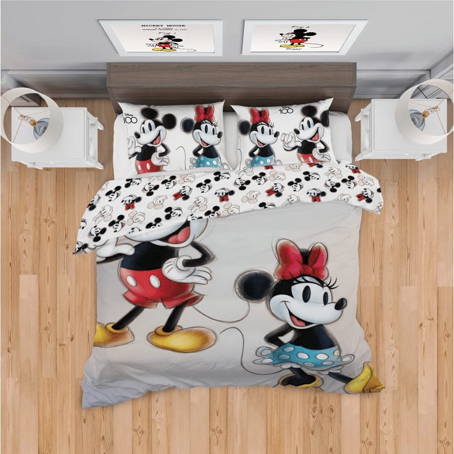 Disney Reversible Comforter X 2 With 1 Pillow Case (Mickey And Minnie Mouse)