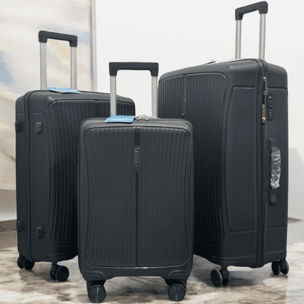 Model Pp-Fa01 High Quality Hard Shell Spinner Wheels Carry On Travel Suitcase 3Pcs Set ( 20, 24 , 28 Inches ) Np598