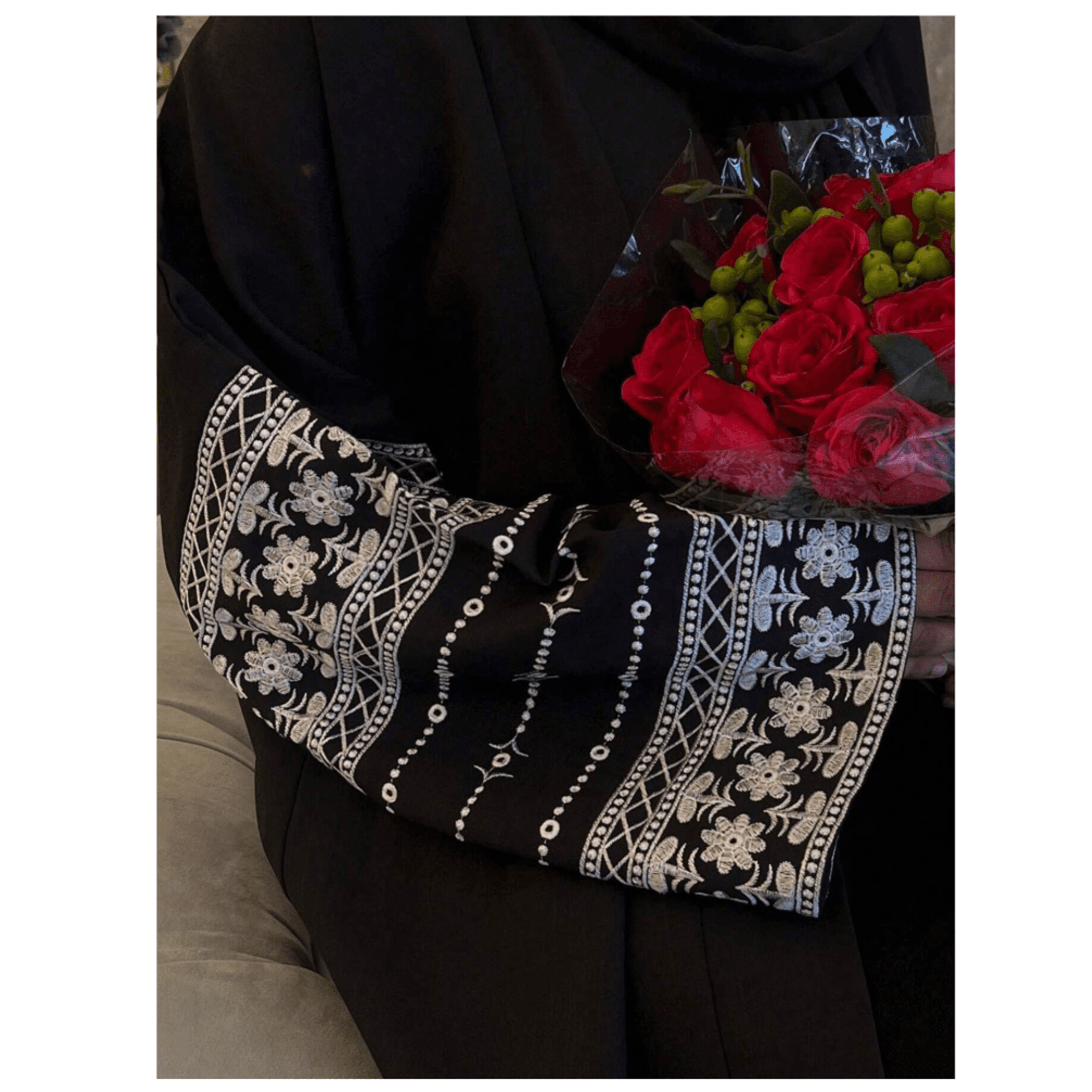 Black Embroidered Open Abaya - XXL