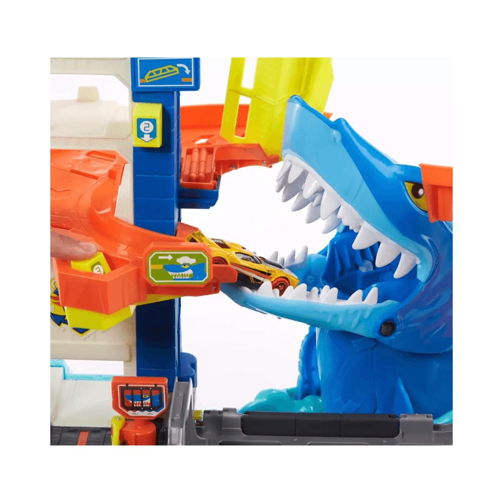 Hot Wheels City Attacking Shark Escape Playset