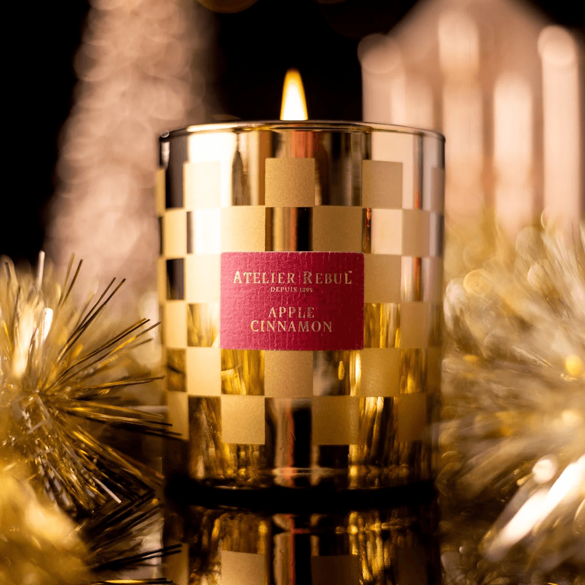 أتيليه ريد شمعة معطرة - تفاح وقرفة - 210 جرام