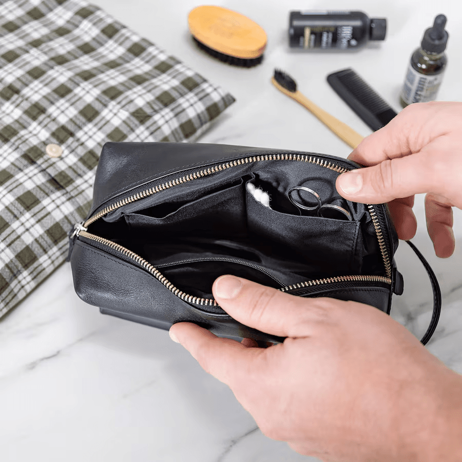 حقيبة مستحضرات تجميل رجالية بأسلوب بريطاني - أسود