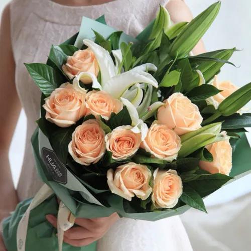 11Peach Bouquet