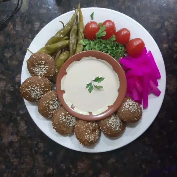 Falafel with Salad Large