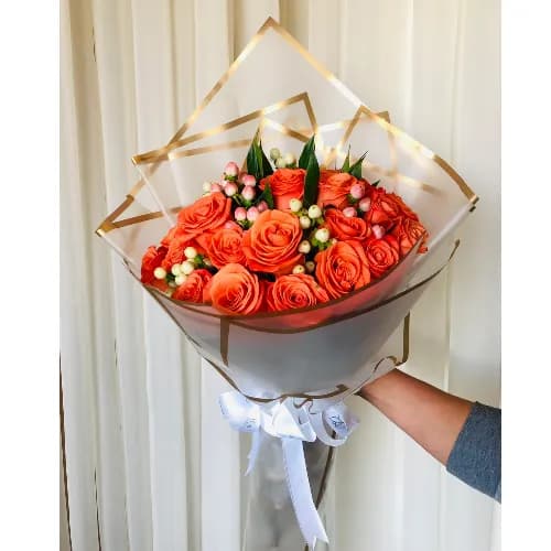 Bouquet of  rose orange and berry white