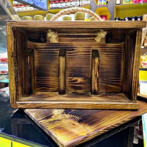 Wooden honey box holds 3 jars, of 460 grams