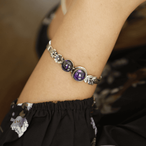 Rose and Leaves Bracelet with Purple Stone (Plain)- 1165