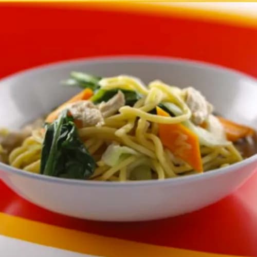 Steam Chicken & Vegetable Noodles