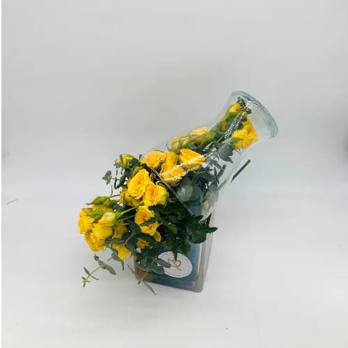 09 Transparent vase with baby rose  yellow arragement