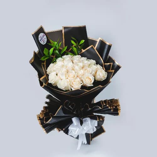 White Roses Bouquet 25pcs