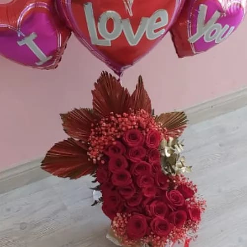 Red Roses With Helium Hearts