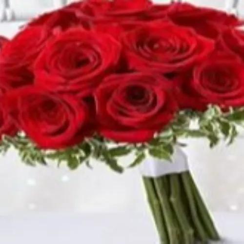 25 Red Roses In Bouquet