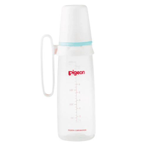 PIGEON PLASTIC NURSER WITH HANDLE 240ML-A26008