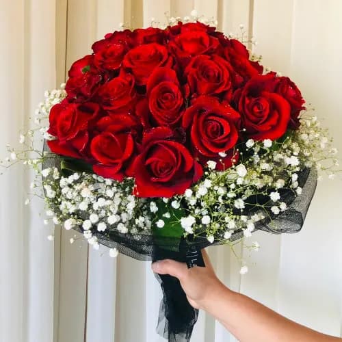 22 Round Boquet With Black Satin Cover