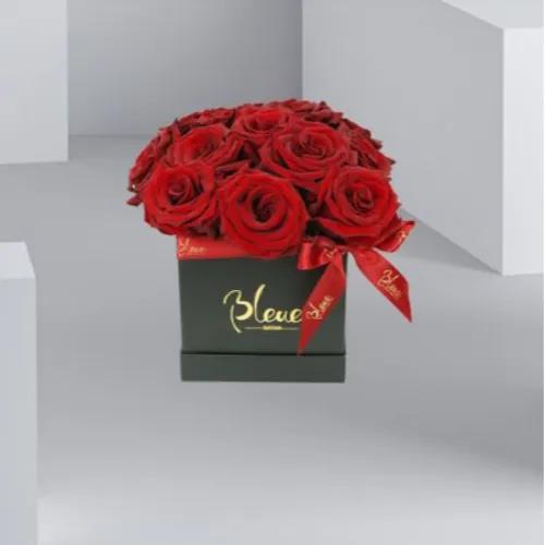 Square Bleue Box –Rouge Blooms (Small) - 3039