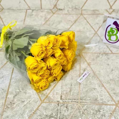 Yellow Rose - 25 Piece