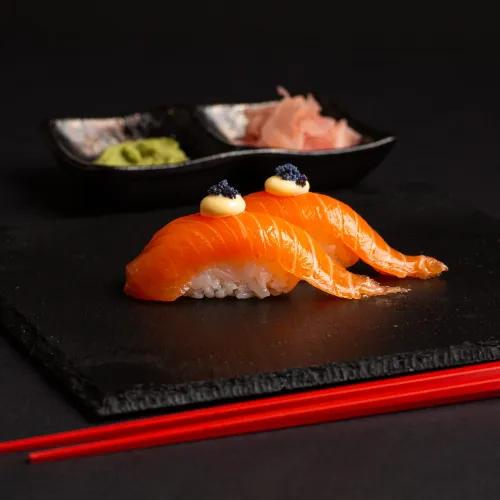 Sake (Salmon) Nigiri