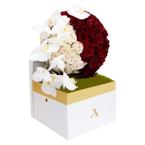 Fresh Mix Flower Ball In 30*30 Square Box