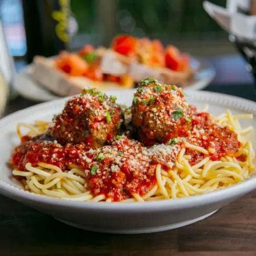 Spaghetti & Meatballs