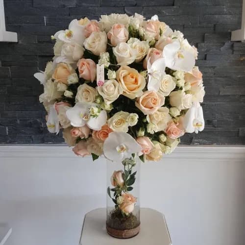 Vase  With White And Peach Roses