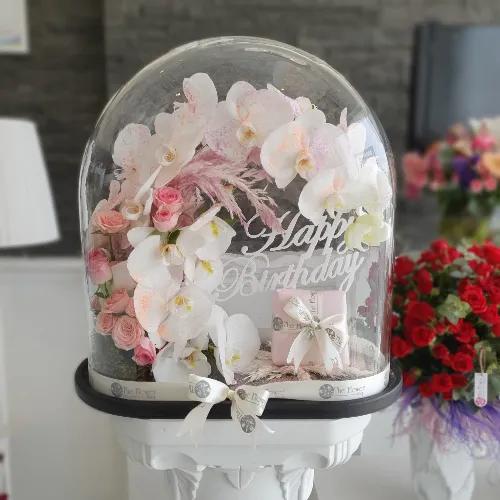 Oval Dome With Fresh Flowers