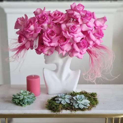 White Face Stand With Pink Flowers