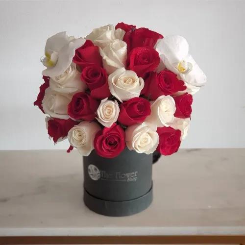 Black Box With Red And White Roses