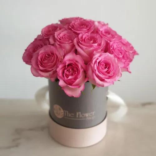 Small Grey Round Box With Dark Pink Roses