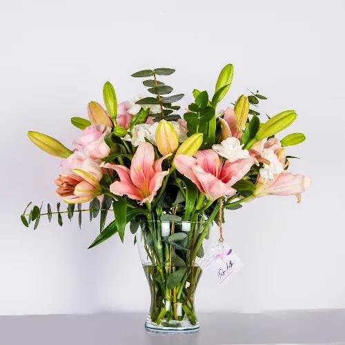 Simply Lily Vase