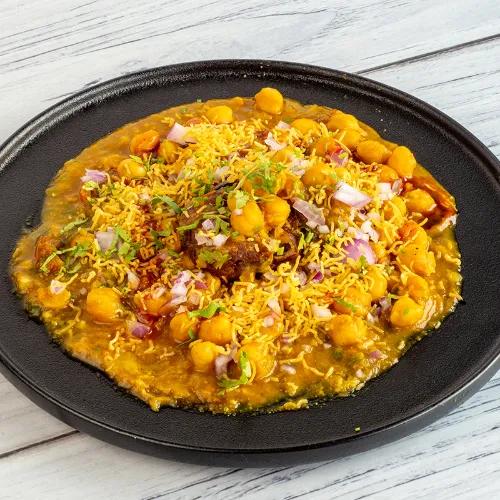 Aloo Tikki Chaat