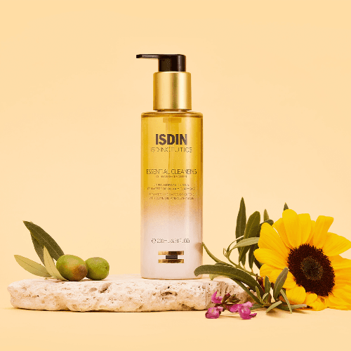 Isdin Essential Cleansing Oil Based Cleanser - 200Ml