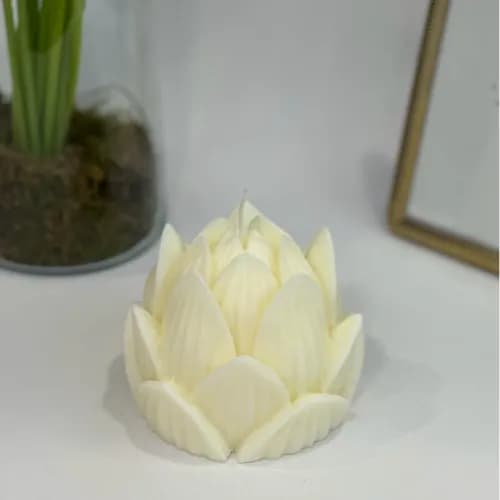 Lotus Candle -  Shamaa