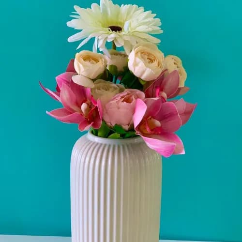 Artificial Flower Arrangement With Vase 1