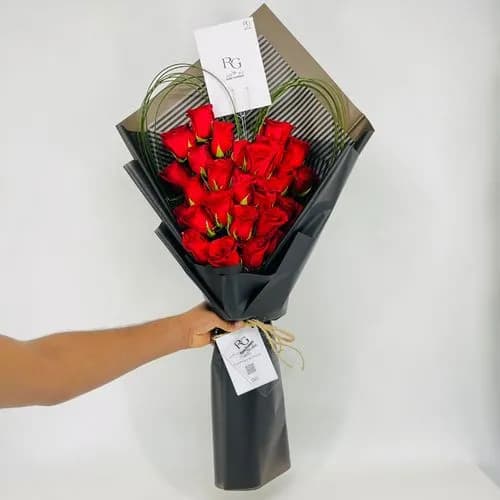A Luxurious And Upscale Bouquet Of Roses No.1153