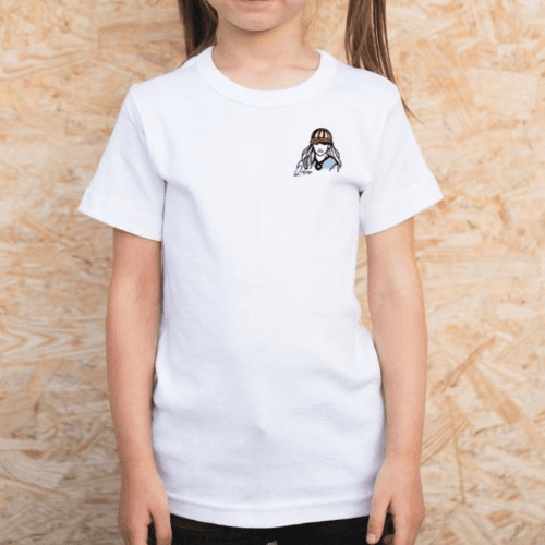Lets Float - T-shirt designed with images from Qatar heritage - 4 Years 