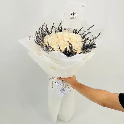 A Luxurious And Upscale Bouquet Of Roses No.1161