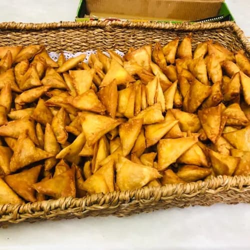 40 Pieces Special Samosa  Fry With Dip (Mayonnaise &Ketchup)