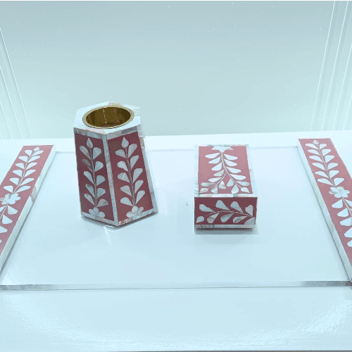 A set consisting of a stove with an incense tray and oud box