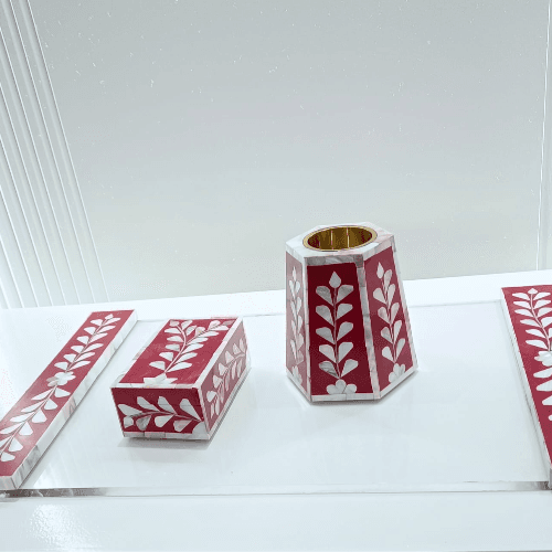 A set consisting of a stove with an incense tray with oud box
