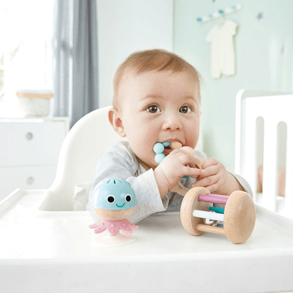 Hape - Baby-To-Toddler Sensory Gift Set