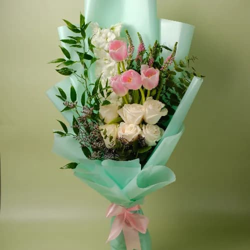 Roses And Tulip Bouquet No.2146